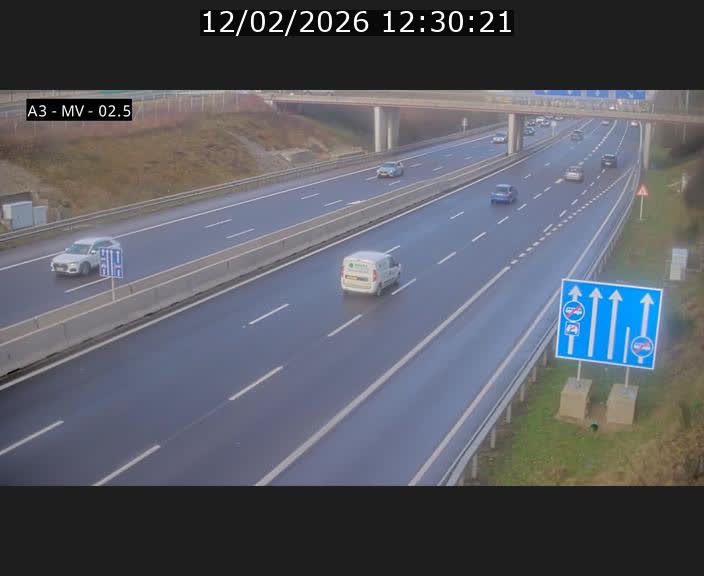 Webcam autoroute A3 au Luxembourg à proximité de la Croix de Gasperich. Vue orientée vers Luxembourg