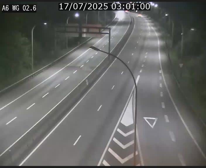 Traffic live webcam Luxembourg Croix de Cessange - A6 - BK 2.6 - direction France/Allemagne