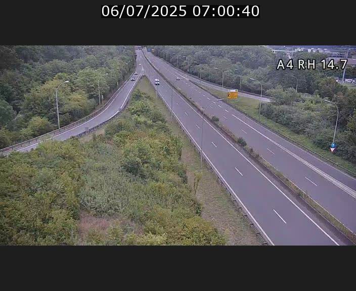 Traffic live webcam Luxembourg Jonction Lankelz - A4 - BK 14.7 - direction Luxembourg
