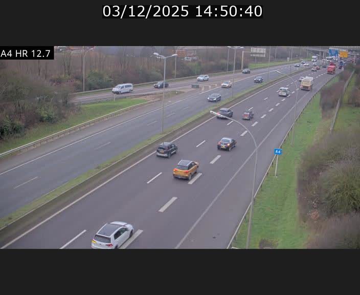 Traffic live webcam Luxembourg Esch sur Alzette - A4 - BK 12.7 - direction Esch-Belval