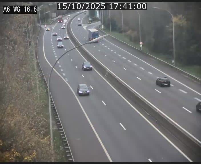 Traffic live webcam Luxembourg Aire de Capellen - A6 - BK 16.6 - direction Luxembourg/France/Allemagne