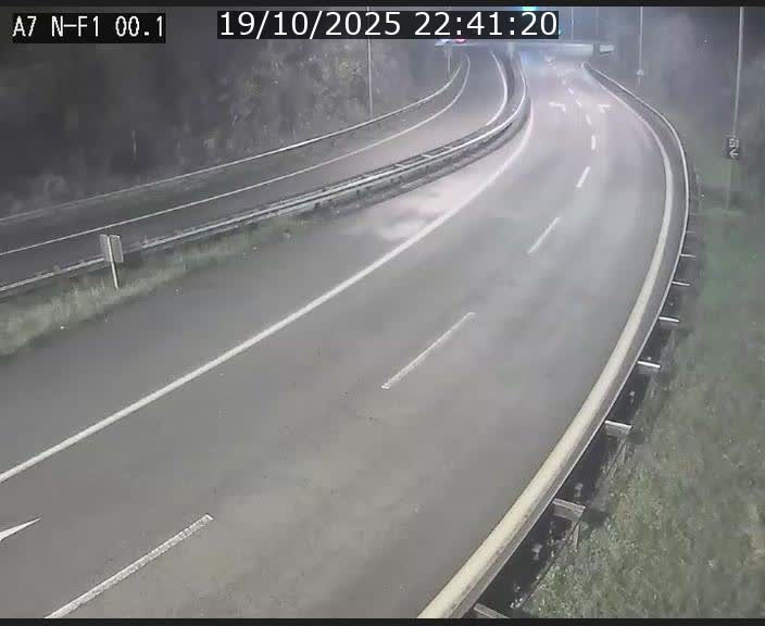 Webcam autoroute Luxembourg A7 située dans la sortie 1 Waldhof, vers la N11, avant le Tunnel Stafelter