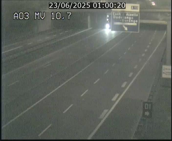 Traffic live webcam Luxembourg Croix de Bettembourg - A3 - BK 10.7 - direction France