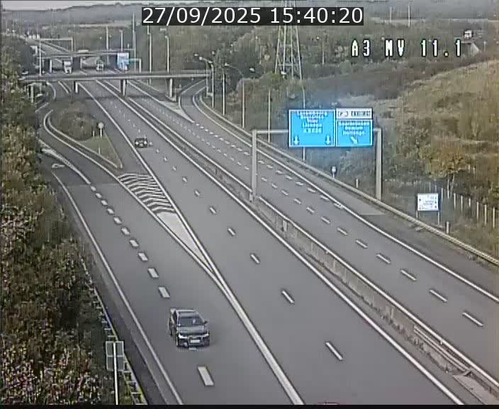 Traffic live webcam Luxembourg Croix de Bettembourg A3 - BK 11.1 - direction Luxembourg-ville