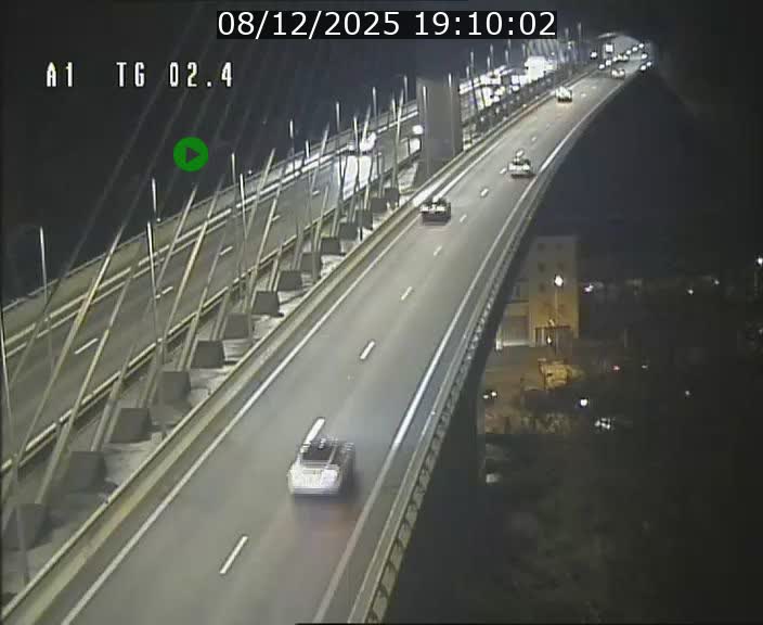 Traffic live webcam Luxembourg Sandweiler - A1 direction Luxembourg-ville - BK 2.4