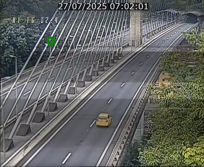 Traffic live webcam Luxembourg Sandweiler - A1 direction Luxembourg-ville - BK 2.4