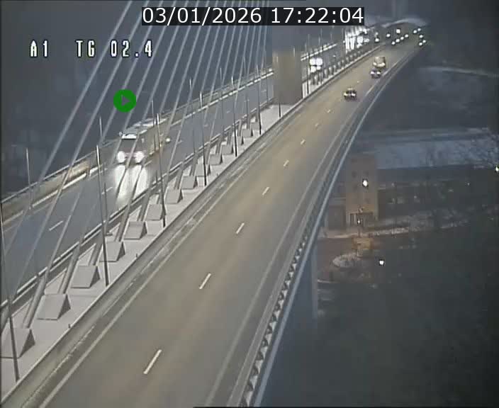 Traffic live webcam Luxembourg Sandweiler - A1 direction Luxembourg-ville - BK 2.4