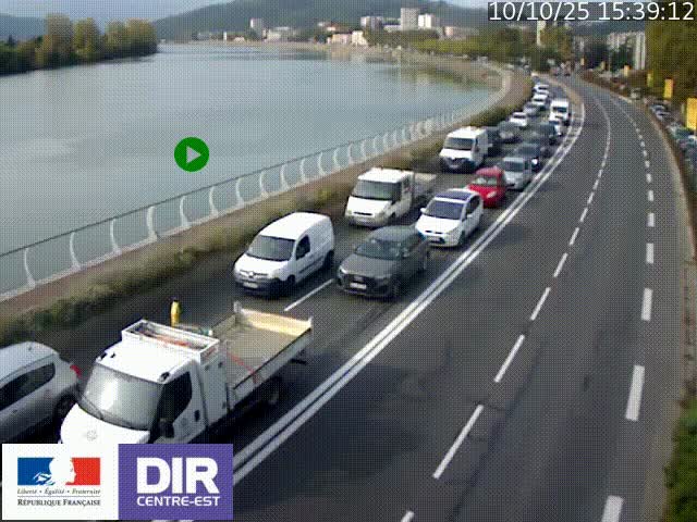 Webcam sur le quai Parjot à Vienne, aux Portes de Lyon, sur la Nationale 7, à la jonction avec le boulevard du Rhône-nord (D1407), caméra orientée vers Lyon