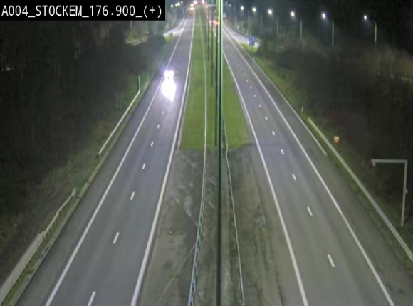 Webcam au-dessus de l'E411 sur la N83 à hauteur de la sortie Stockem. Vue orientée vers Arlon
