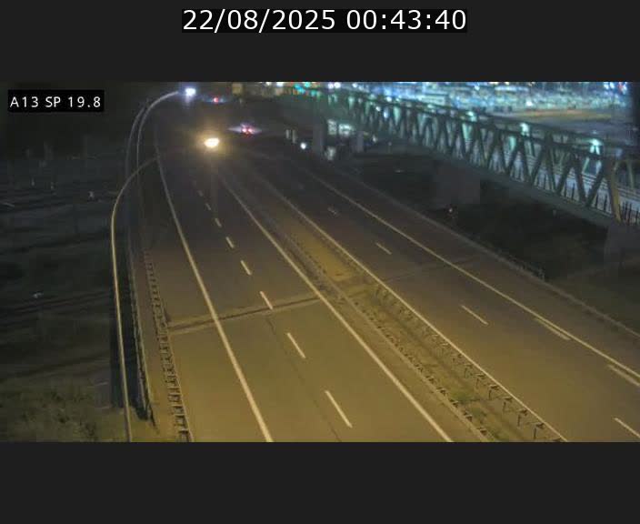 Traffic live webcam Luxembourg Croix de Bettembourg - A13 direction Esch-sur-Alzette - BK 19.8