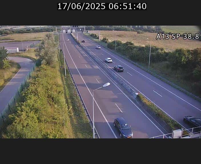 Webcam autoroute A13 à l'entrée ouest du tunnel Markusbierg à Schengen. Vue orientée vers le tunnel et l'Allemagne