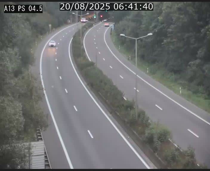 Traffic live webcam Luxembourg Differdange - A13 direction Esch-sur-Alzette - BK 4.5