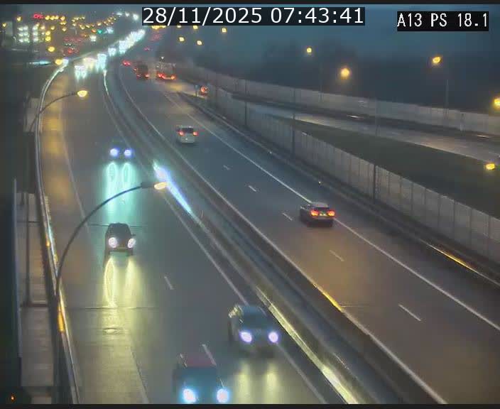 Traffic live webcam Luxembourg Dudelange - A13 direction Croix de Bettembourg - BK 18.1