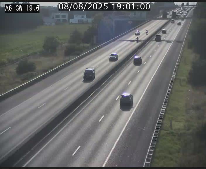 Traffic live webcam Luxembourg - Steinfort - A6 - BK 19.6 - direction Belgique