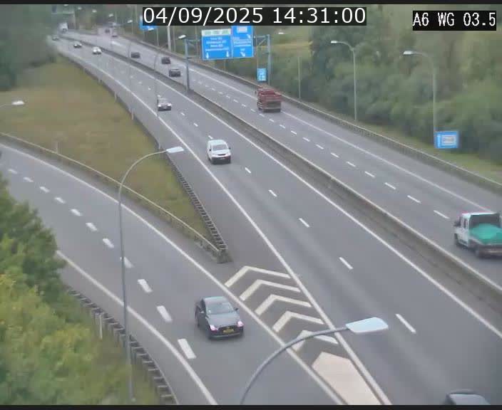 Traffic live webcam Luxembourg - Croix de Cessange - A6 - BK 3.5 - direction France/Allemagne