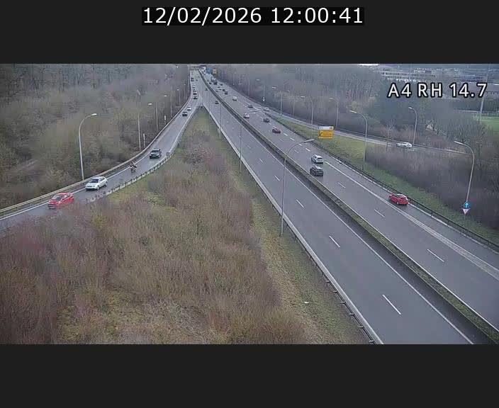 Traffic live webcam Luxembourg Jonction Lankelz - A4 - BK 14.7 - direction Luxembourg