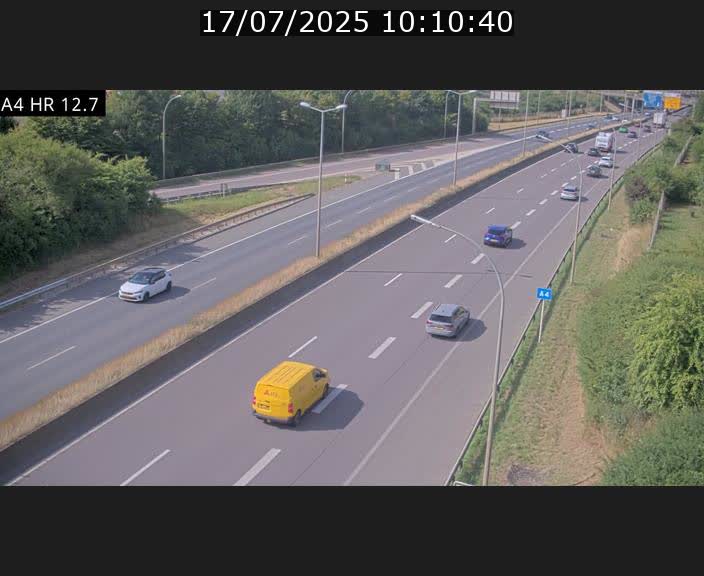Traffic live webcam Luxembourg Esch sur Alzette - A4 - BK 12.7 - direction Esch-Belval