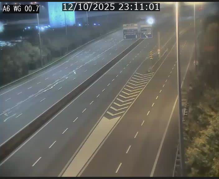 Traffic live webcam Luxembourg Croix de Cessange - A6 - BK 0.7 - direction A3 France