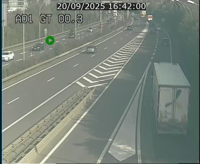 Traffic live webcam Luxembourg Croix de Gasperich - A1 direction Kirchberg - BK 0.3