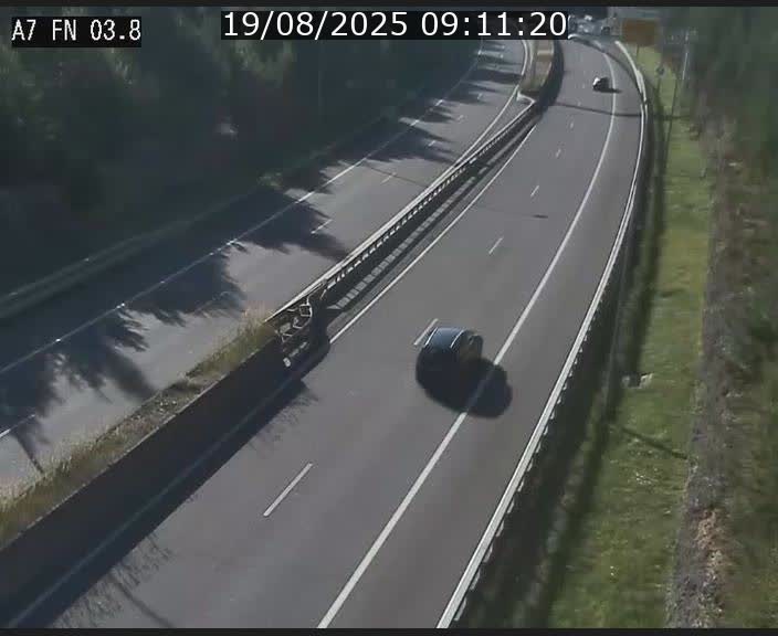 Caméra autoroute Luxembourg A7 - Passage à gibier Rëngelbour - direction Tunnel Stafelter
