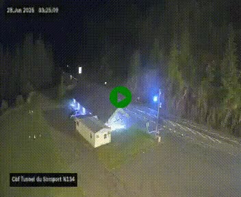 Webcam à l'entrée du tunnel du Somport, côté français, sur la N134, dans les Pyrénées, en direction de l'Espagne, à 1116 mètres d'altitude
