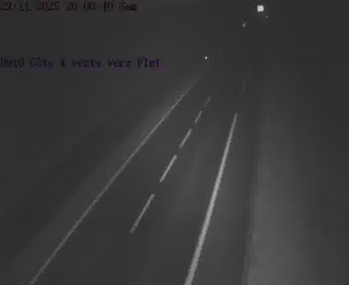 Webcam sur la D910 située dans la Côte des 4 vents. Vue orientée vers le haut de la côte, vers Faulquemont