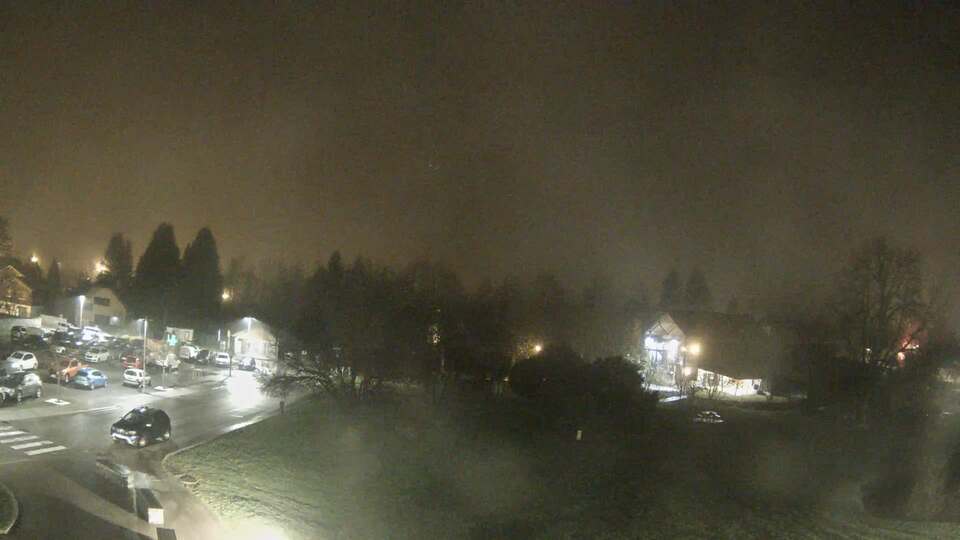 Webcam au niveau de la mairie du village du Bourg d'Oisans, aux pieds de l'Alpe d'Huez et aux portes du parc des Écrins