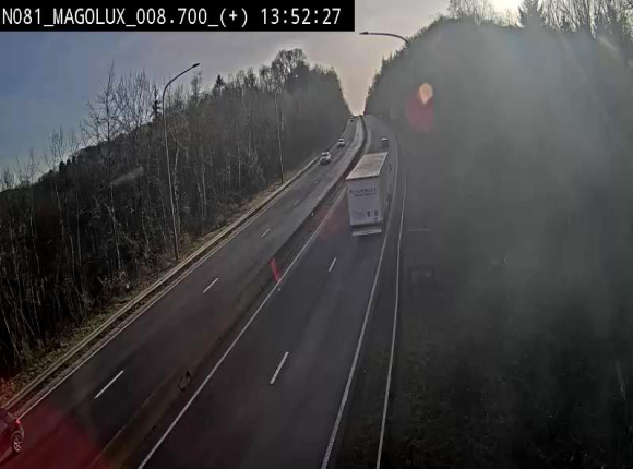 Webcam sur la N81 (E411) à hauteur de la jonction avec la N883. Vue orientée vers Longwy