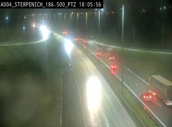 Webcam E411 à Sterpenich en Belgique près de la frontière du Luxembourg. Vue orientée vers Bruxelles