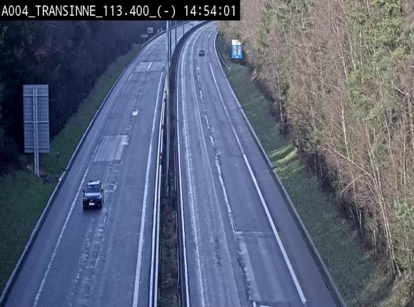 Caméra trafic E411 (A4) - Transinne direction Namur - BK 113.425