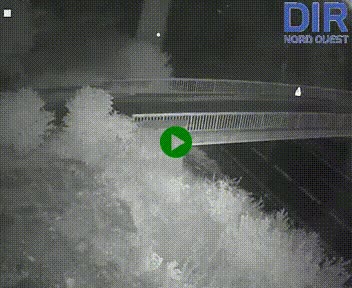 Webcam sur A84 à hauteur de Pont-Farcy, au niveau du pont autoroutier sur la Vire, au sud de Saint-Lô