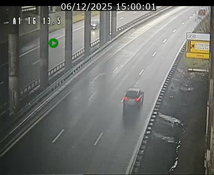 Traffic live webcam Luxembourg Senningen - A1 direction Luxembourg - BK 13.5