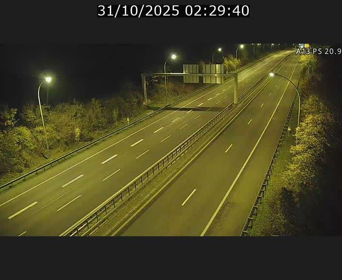 Traffic live webcam Luxembourg Croix de Bettembourg, rond-point d'Hellange - A13 direction Allemagne - BK 20.9