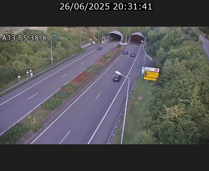 Webcam autoroute A13 à l'entrée ouest du tunnel Markusbierg à Schengen. Vue orientée vers Mondorf-les-Bains