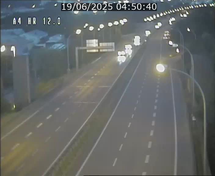 Traffic live webcam Luxembourg Jonction Foetz - A4 - BK 12.0 - direction Esch sur Alzette