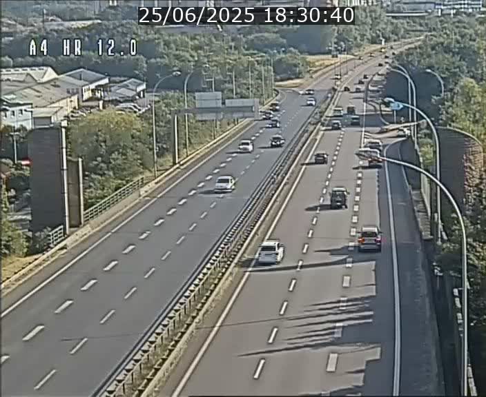 Traffic live webcam Luxembourg Jonction Foetz - A4 - BK 12.0 - direction Esch sur Alzette