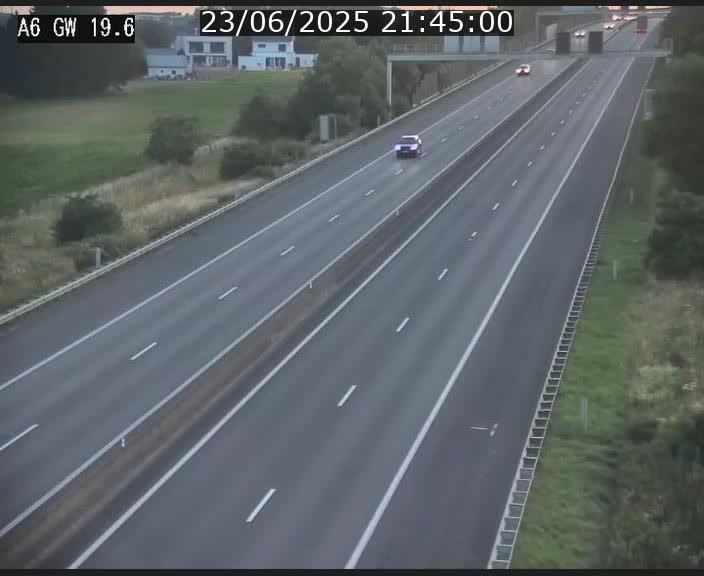 Traffic live webcam Luxembourg - Steinfort - A6 - BK 19.6 - direction Belgique