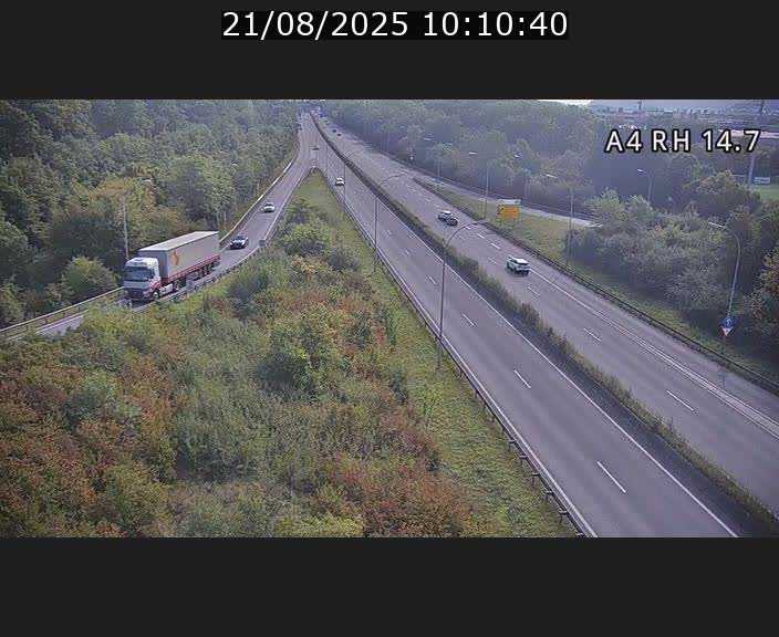 Traffic live webcam Luxembourg Jonction Lankelz - A4 - BK 14.7 - direction Luxembourg
