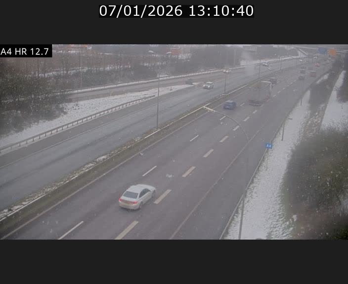 Traffic live webcam Luxembourg Esch sur Alzette - A4 - BK 12.7 - direction Esch-Belval