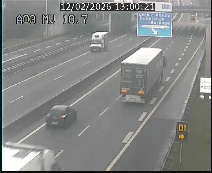 Traffic live webcam Luxembourg Croix de Bettembourg - A3 - BK 10.7 - direction France