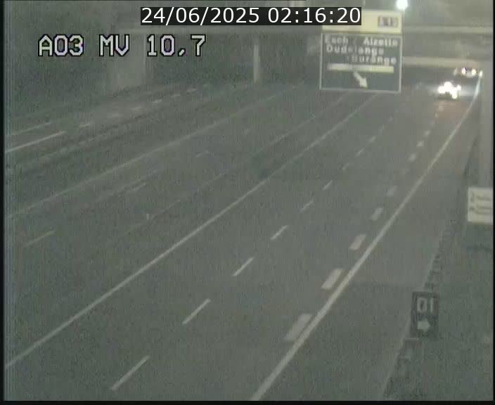 Traffic live webcam Luxembourg Croix de Bettembourg - A3 - BK 10.7 - direction France
