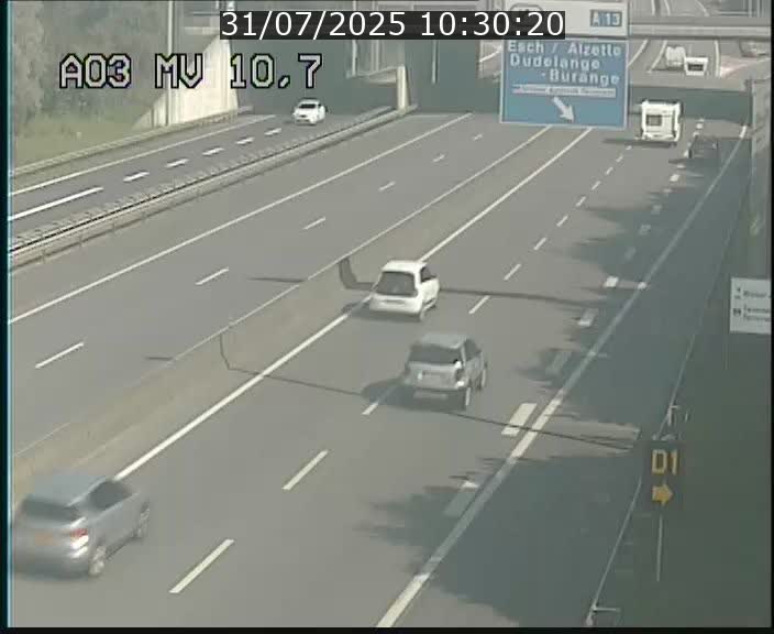 Traffic live webcam Luxembourg Croix de Bettembourg - A3 - BK 10.7 - direction France