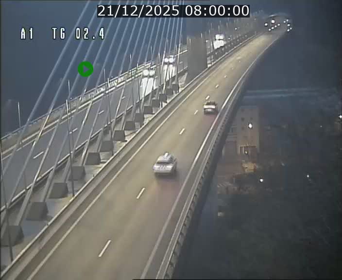 Traffic live webcam Luxembourg Sandweiler - A1 direction Luxembourg-ville - BK 2.4