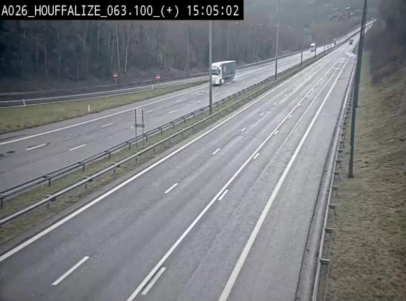 Webcam autoroute des Ardennes (E25/A26) à hauteur d'Houffalize. Vue orientée vers Baraque de Fraiture