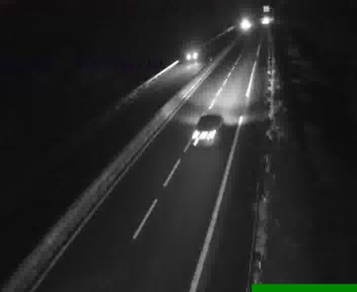 Webcam sur la D910 située dans la Côte des 4 vents. Vue orientée vers le haut de la côte, vers Faulquemont