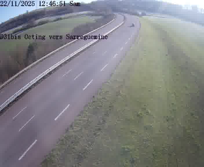 Webcam installée le long de D31bis (France) à Oeting, pointée vers Sarreguemines, utile pour suivre précisément les conditions de trafic.