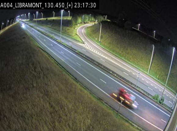 Webcam à Libramont sur l'E411 à la jonction avec la N89 menant vers Bouillon et la France. Vue orientée vers Arlon