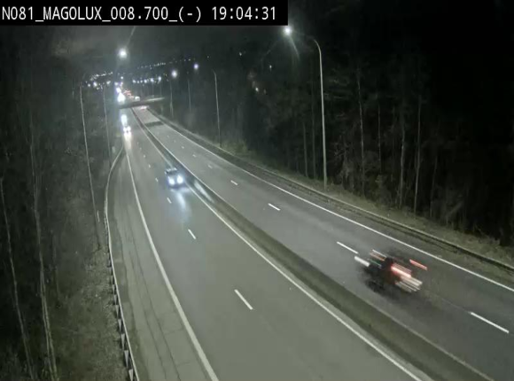 Webcam sur la N81 (E411) à hauteur de la jonction avec la N883. Vue orientée vers Arlon