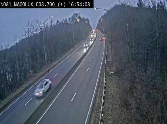 Webcam sur la N81 (E411) à hauteur de la jonction avec la N883. Vue orientée vers Longwy