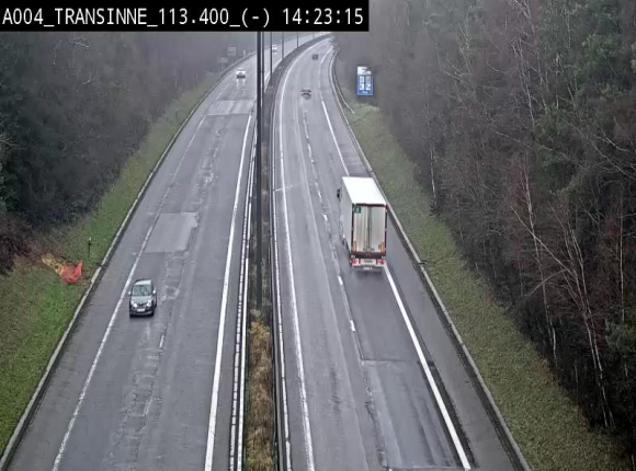 Caméra trafic E411 (A4) - Transinne direction Namur - BK 113.425